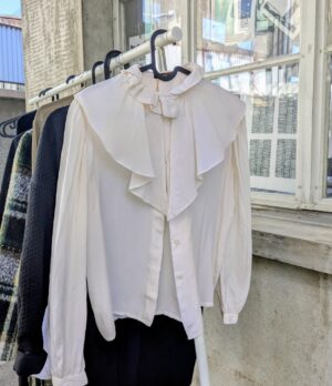 Chemise originale, couleur crème, avec 30% de soie